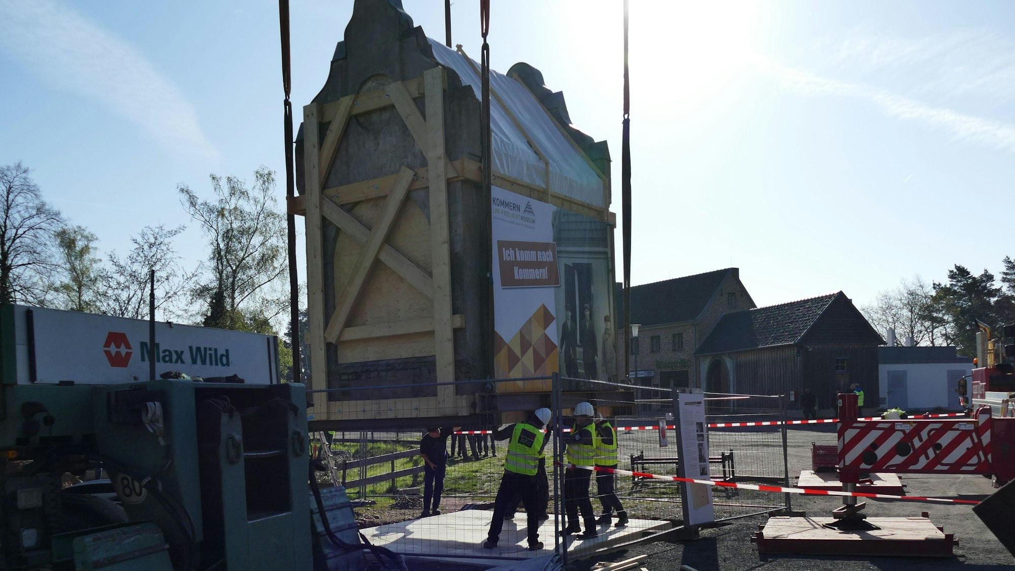 Neuer Standort des Trafohäuschens ist in der Baugruppe "Marktplatz Rheinland".