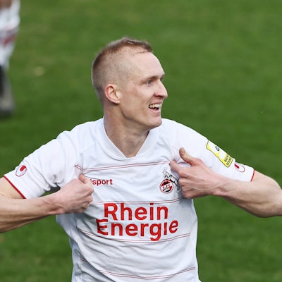 1. FC Köln U21, U 21 1.FC Köln U21 vs. Borussia Mönchengladbach, Regionalliga West, rJubel nach dem Tor zum 2:0: Torschütze Thomas Kraus 1.FC Köln, 23.02.2022, Bild: *** 1 FC Köln U21 1 FC Köln U21 vs Borussia Mönchengladbach, Regionalliga West, rJubel after the goal to 2 0 scorer Thomas Kraus 1 FC Köln , 23 02 2022, image.