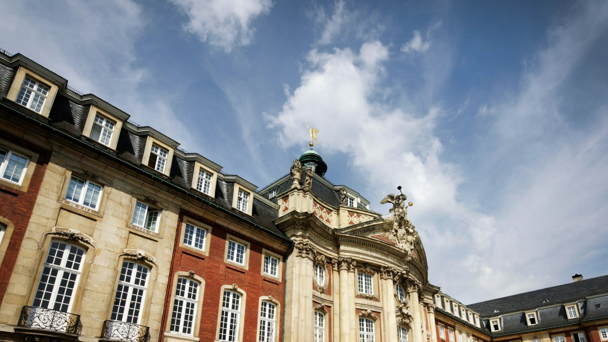 Blick auf das Fürstbischöfliche Schloss, Sitz der Westfälischen Wilhelms-Universität (WWU) Münster. Die Uni benennt sich um.
