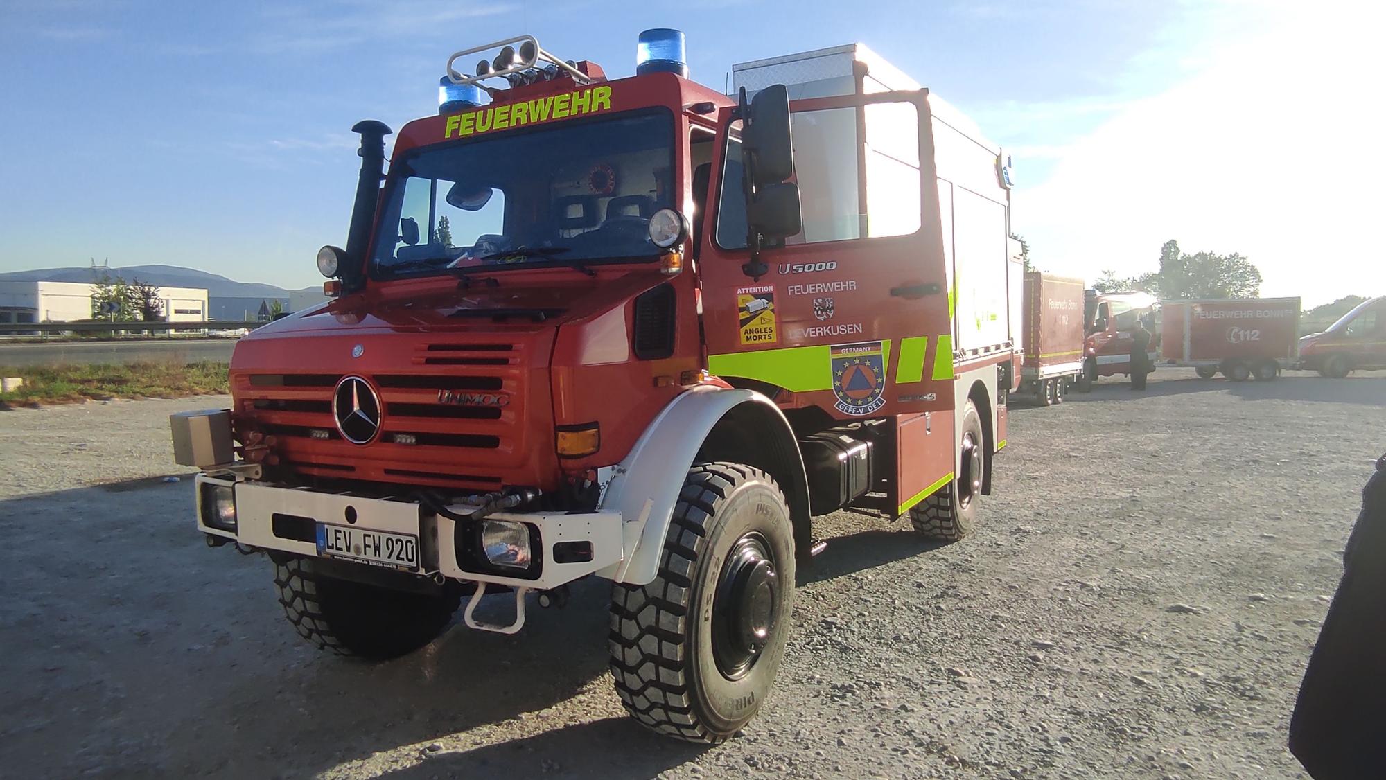 Mit einem Tanklöschfahrzeug beteiligt sich die Berufsfeuerwehr Leverkusen an einer internationalen Übung in Portugal.