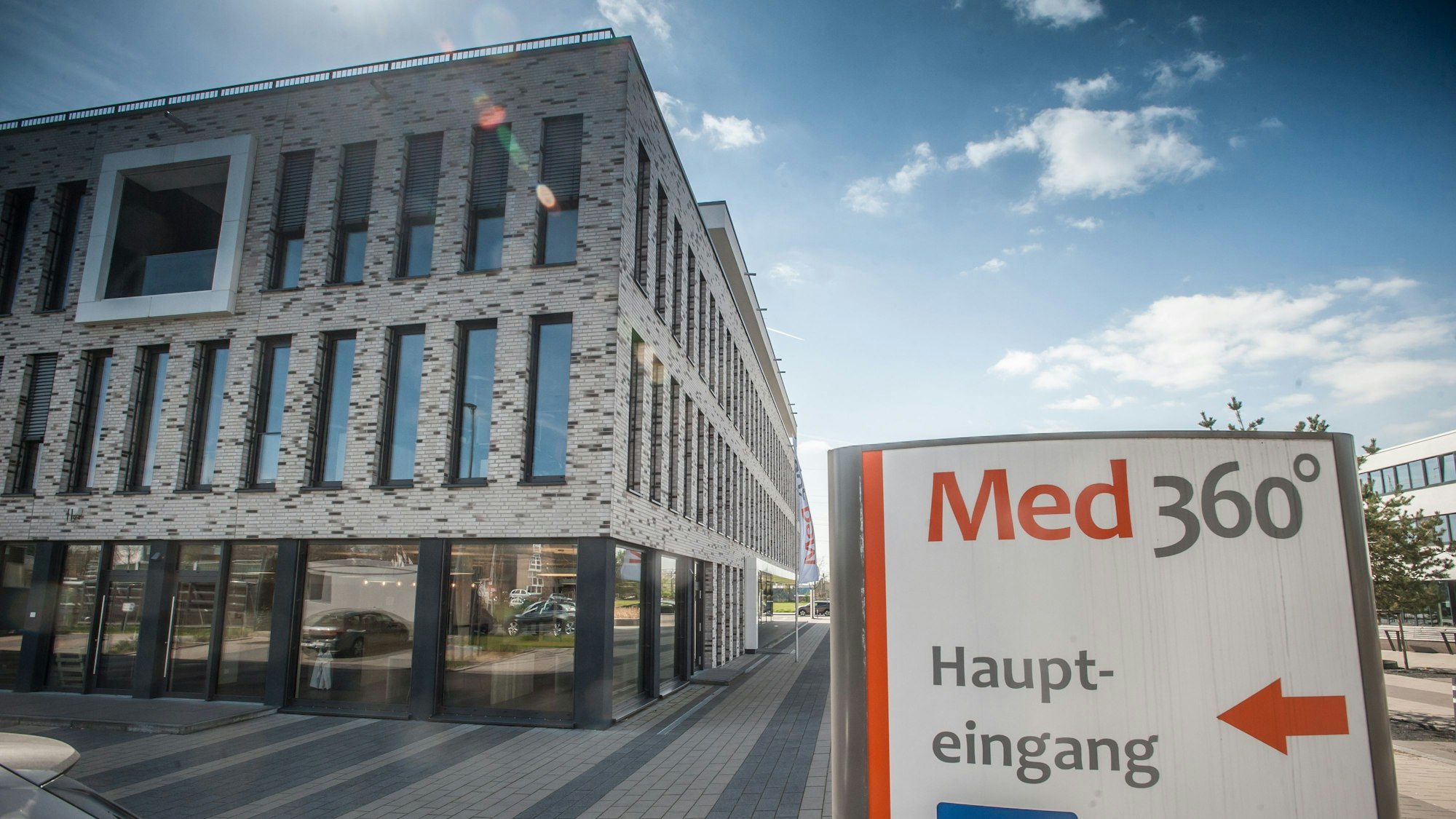 Das Verwaltungsgebäude von Med 360° im Manforter Innovationspark