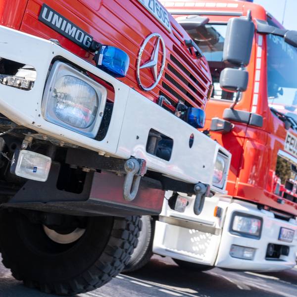Zwei Löschzüge sind derzeit in Humboldt-Gremberg im Einsatz. (Symbolbild)
