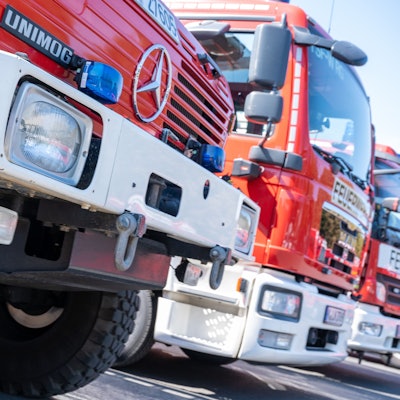 Zwei Löschzüge sind derzeit in Humboldt-Gremberg im Einsatz. (Symbolbild)