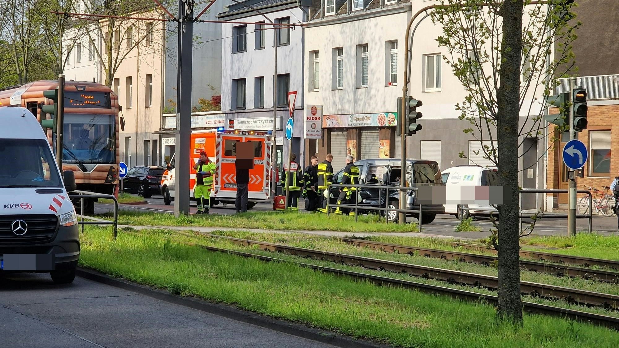 Unfallstelle Amsterdamer Straße in Köln-Niehl