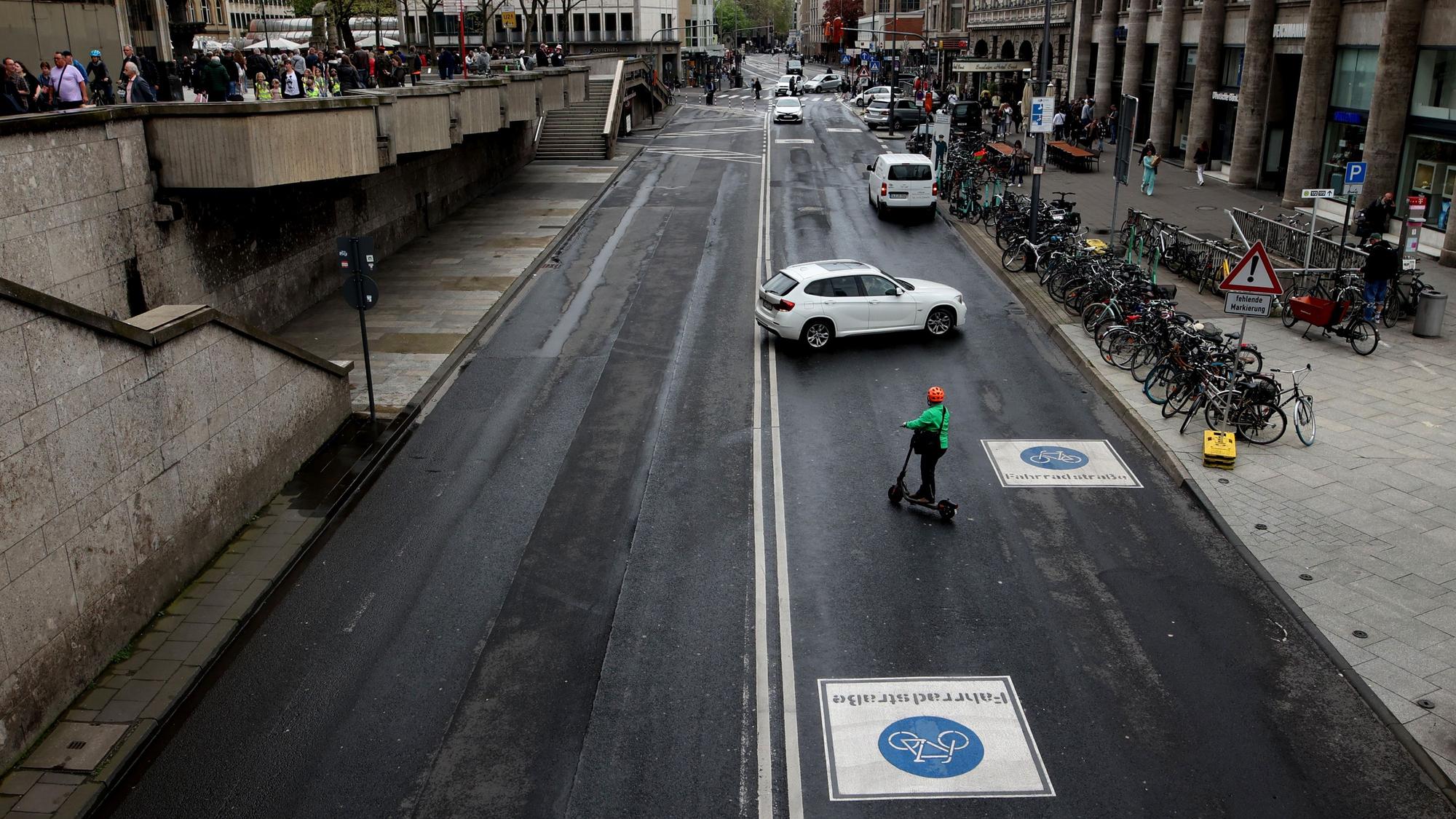 An die Umstellungen auf der Trankgasse haben sich viele Autofahrer noch nicht gewöhnt.
