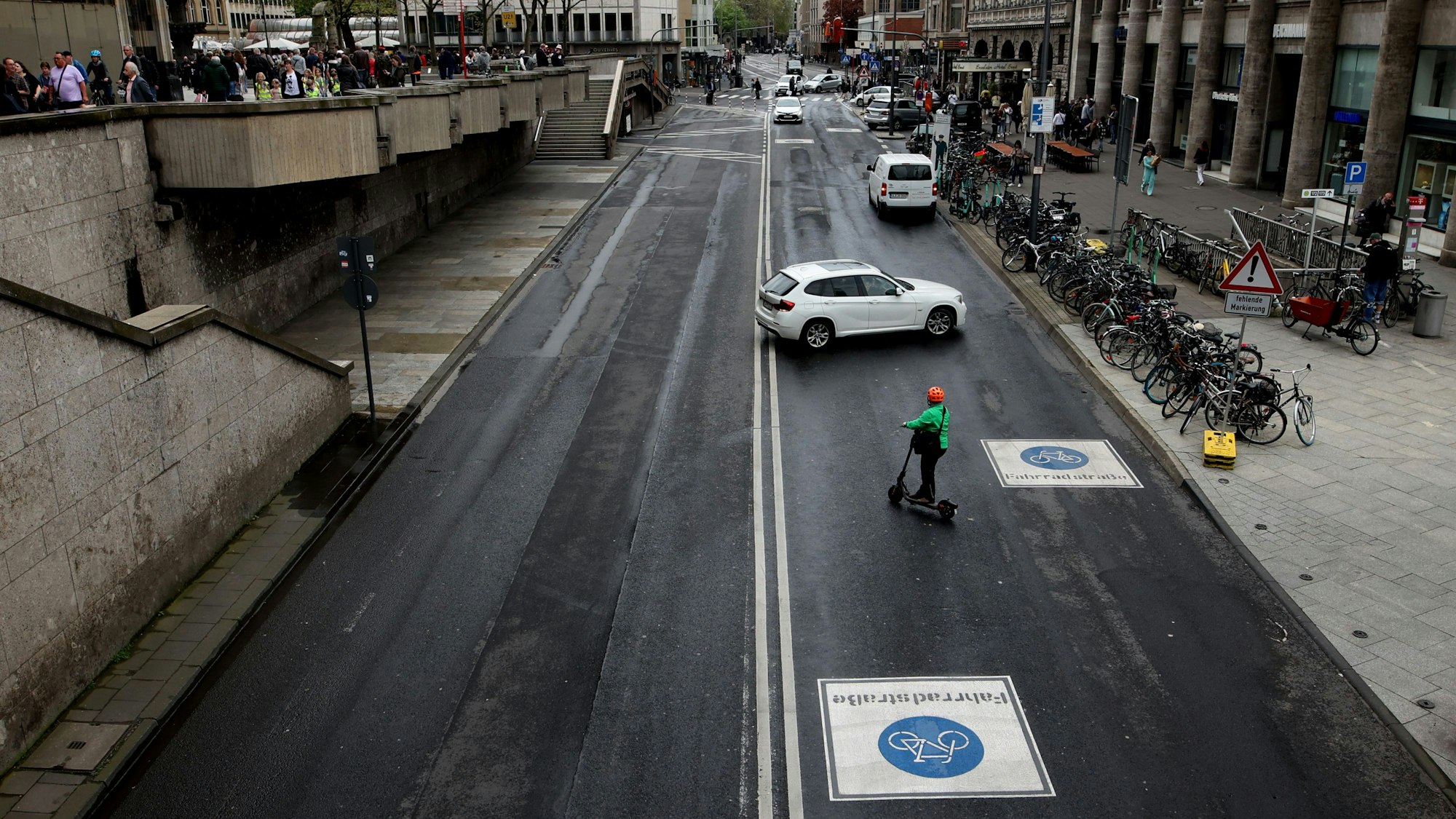 An die Umstellungen auf der Trankgasse haben sich viele Autofahrer noch nicht gewöhnt.