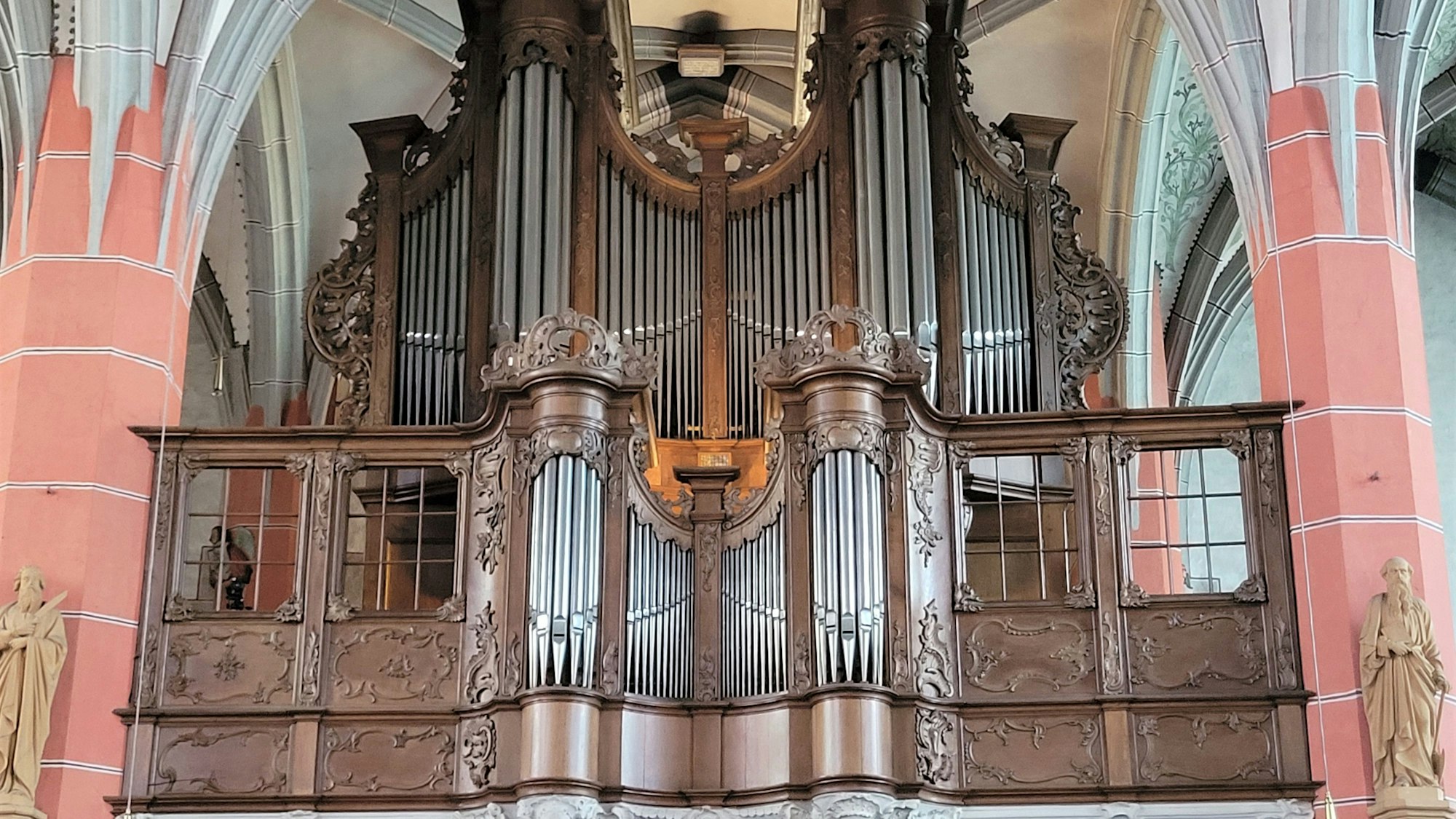 Blick auf die mehr als 250 Jahre alte König-Orgel in der Schlosskirche.