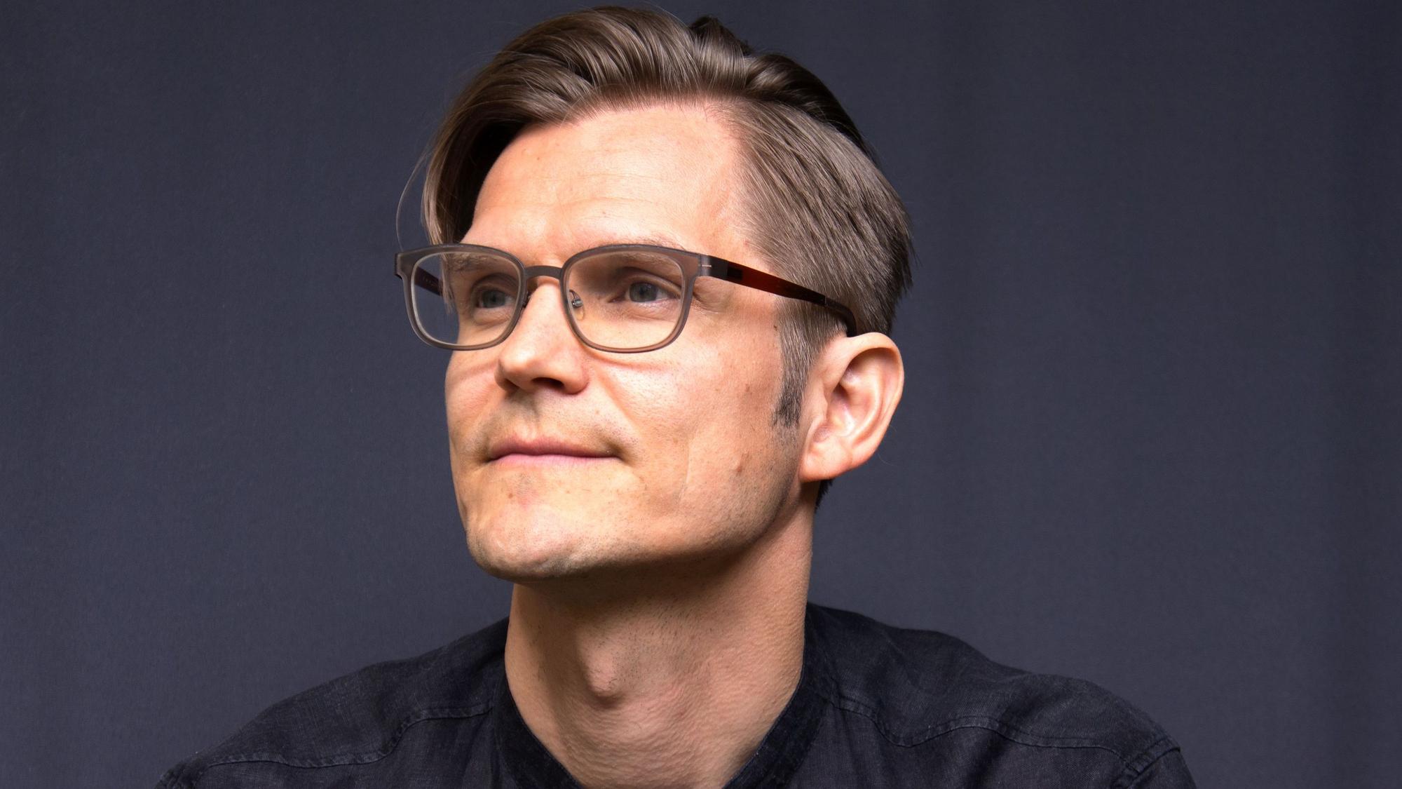 Der finnische Künstler Jussi Ängeslevä.