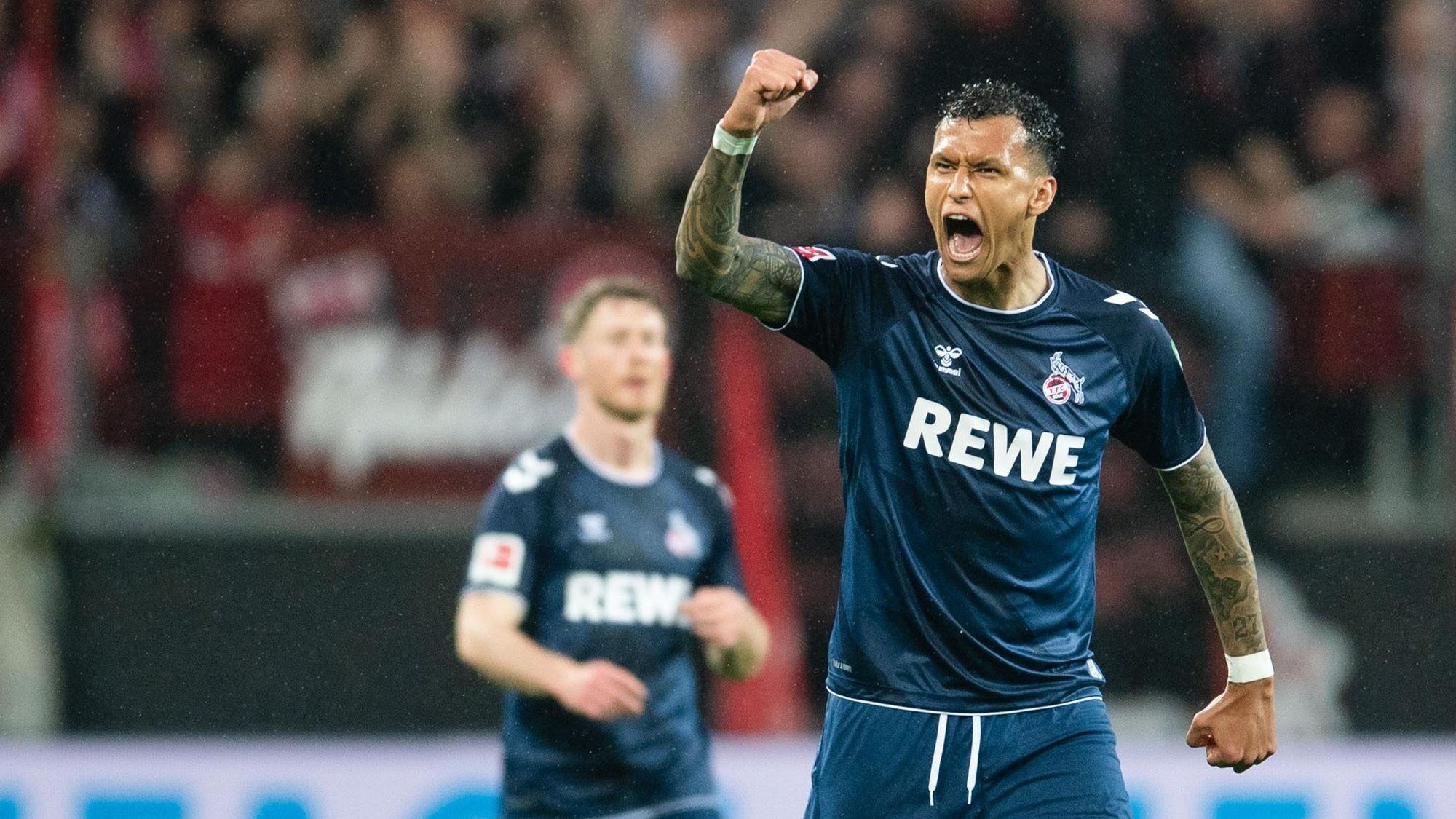 Kölns Torschütze Davie Selke jubelt nach seinem Treffer zur 1:0 Führung.