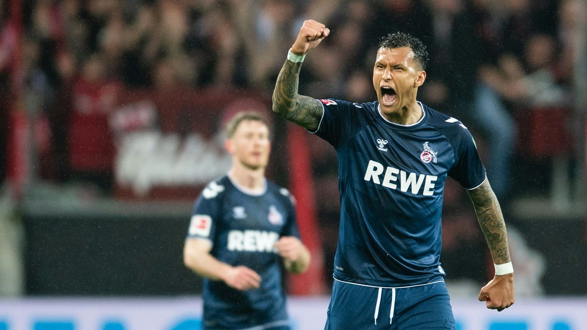 Kölns Torschütze Davie Selke jubelt nach seinem Treffer zur 1:0 Führung.