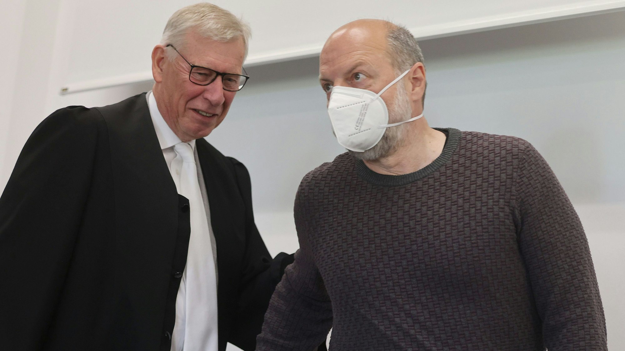 Thomas Drach mit seinem Verteidiger Dirk Kruse im Kölner Landgericht.