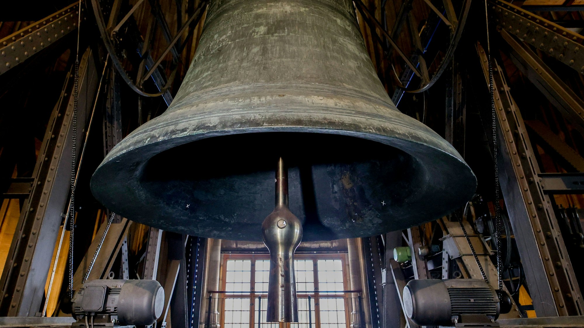 Die Petersglocke im Kölner Dom läutet nur noch zu acht Anlässen im Jahr.