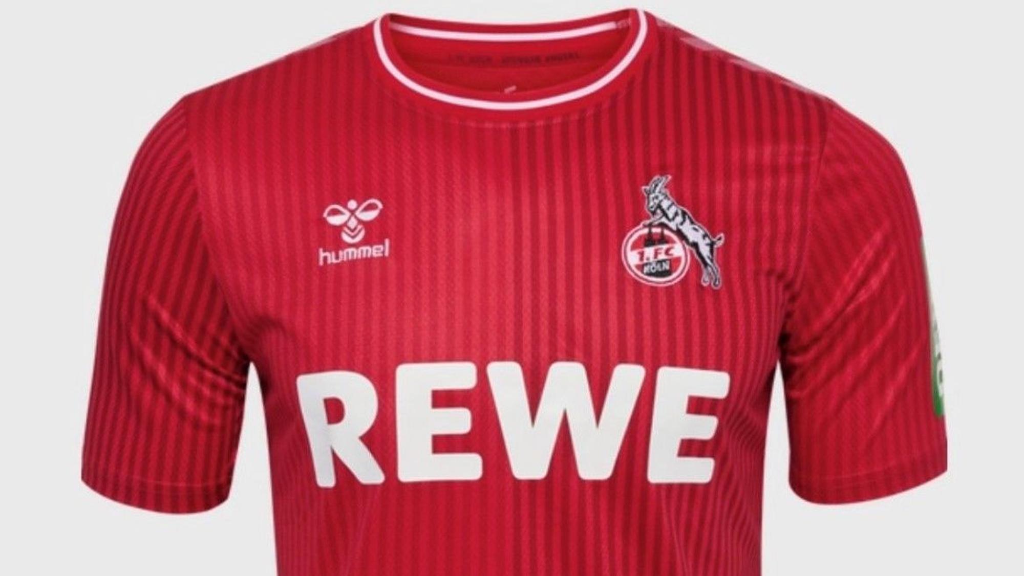 Ein rotes Trikot des FC Köln. Offenbar das neue Auswärtstrikot.