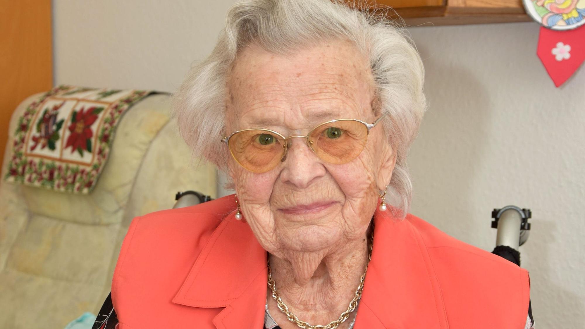 Gerda Klimeno feiert ihren 102. Geburtstag