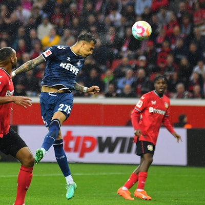 Davie Selke bei seinem 1:0 gegen Bayer 04 Leverkusen.