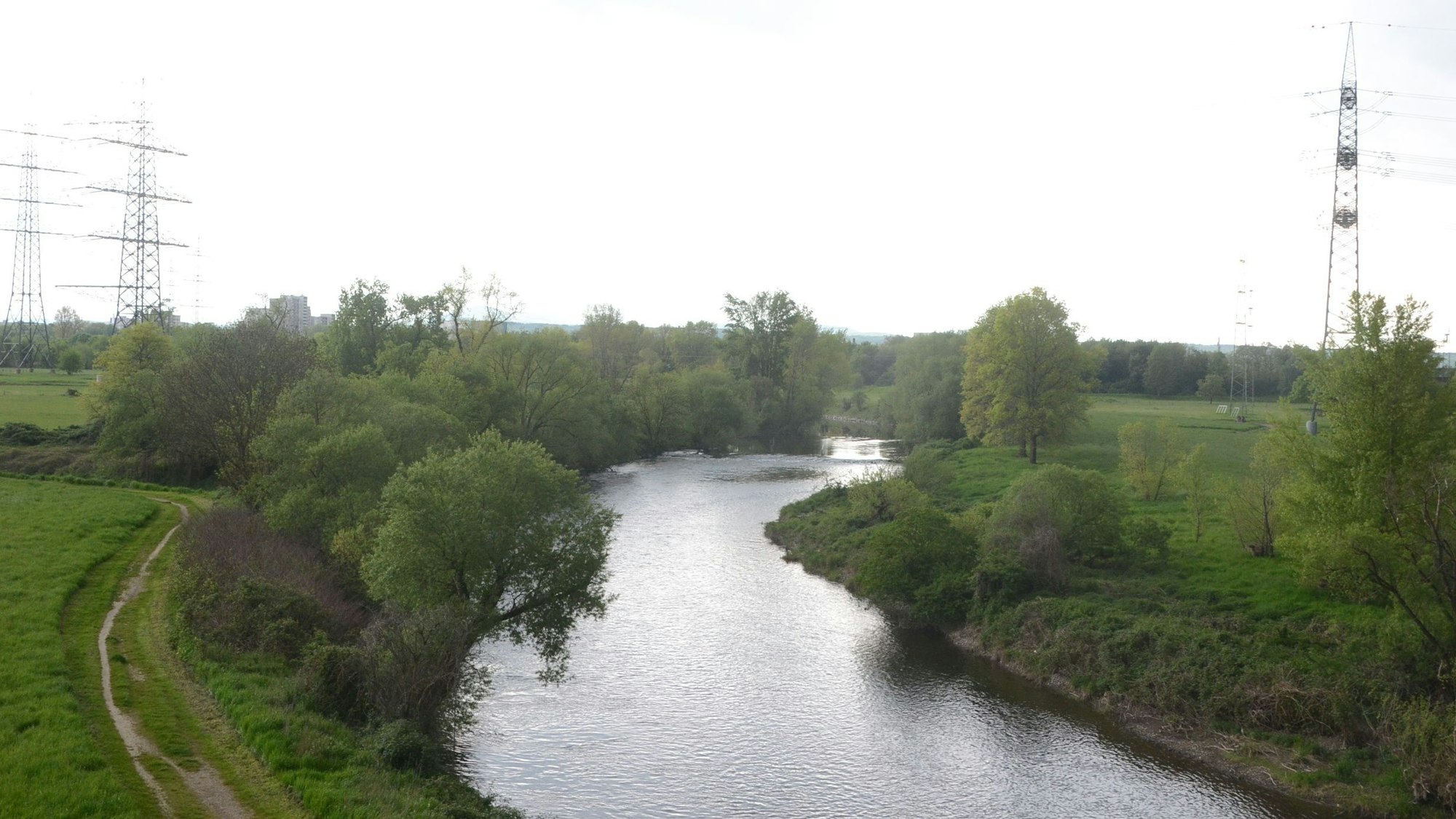 Blick auf die Sieg am Ortsteil Zange.
