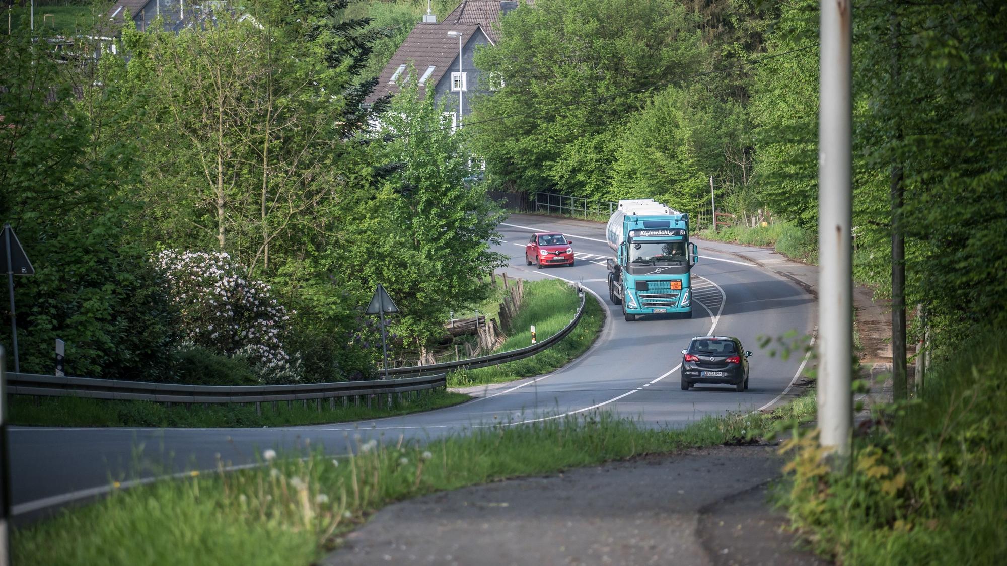 Nach dem Unfall vom Sonntag reicht es ihnen: Die Anwohner von Blechersiefen in Lev. Steinbüchel wollen einen beruhigten Verkehr.