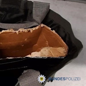 Konstruktion der Tasche für den Parfümdiebstahl