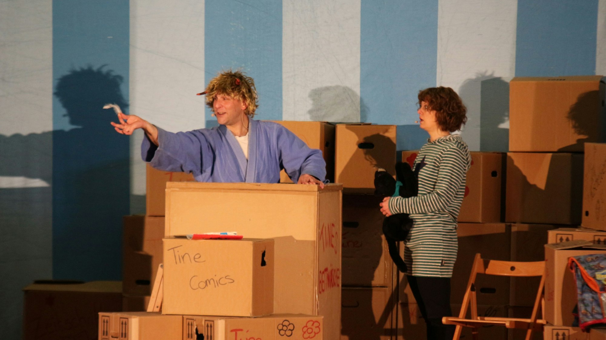 Imke Schreiber und Charalampos Lavassas vom Verein "Zartbitter" waren im Kulturzentrum in Lindlar zu Gast