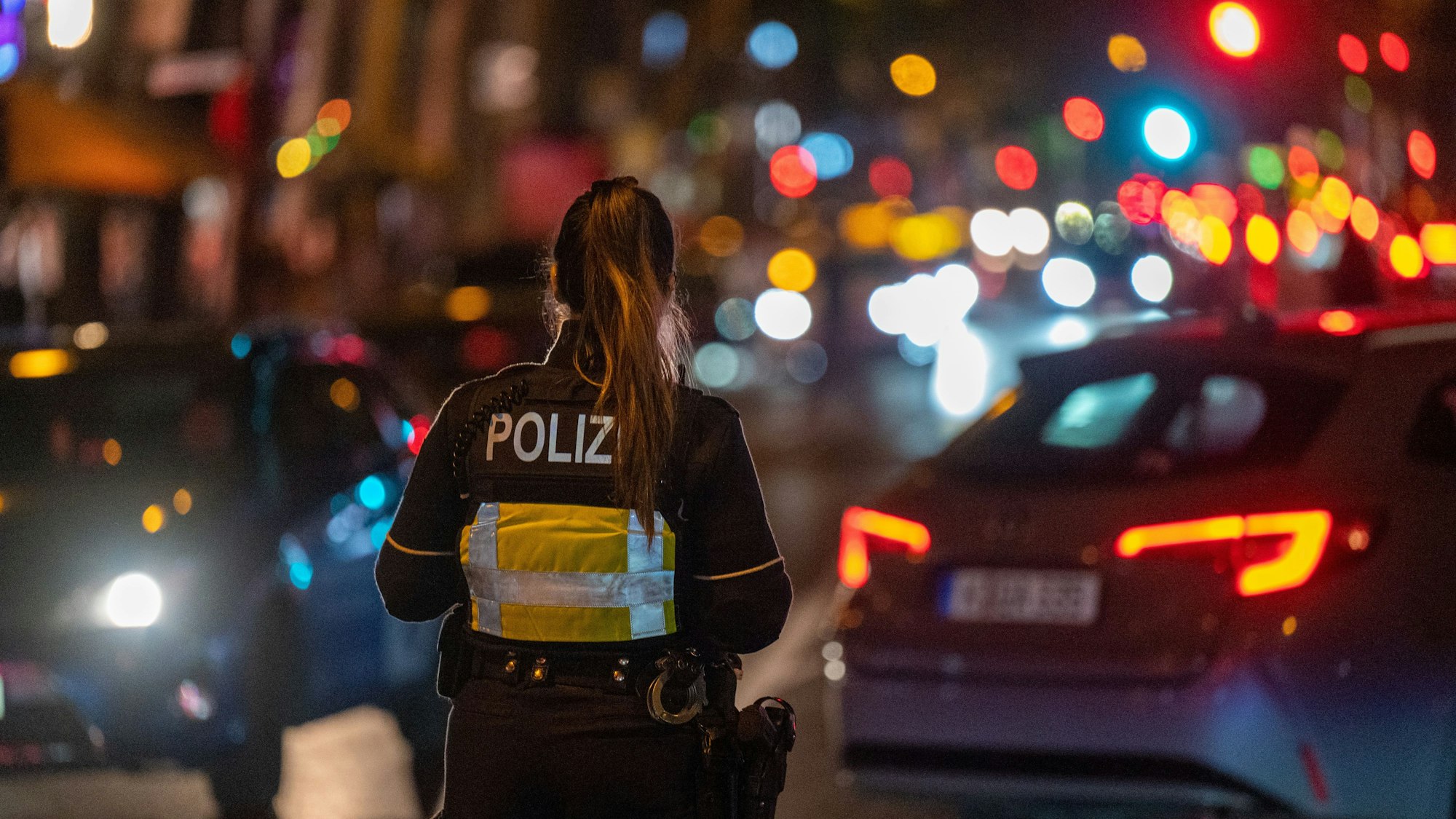 Auf den Kölner Ringen herrscht meist viel Betrieb – Die Polizei ist abends im Dauereinsatz.