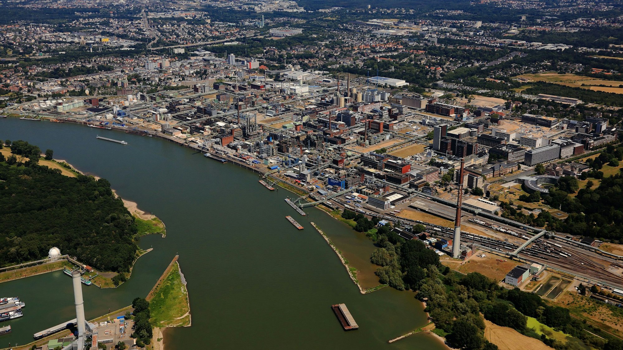 Luftbild vom Chempark Leverkusen