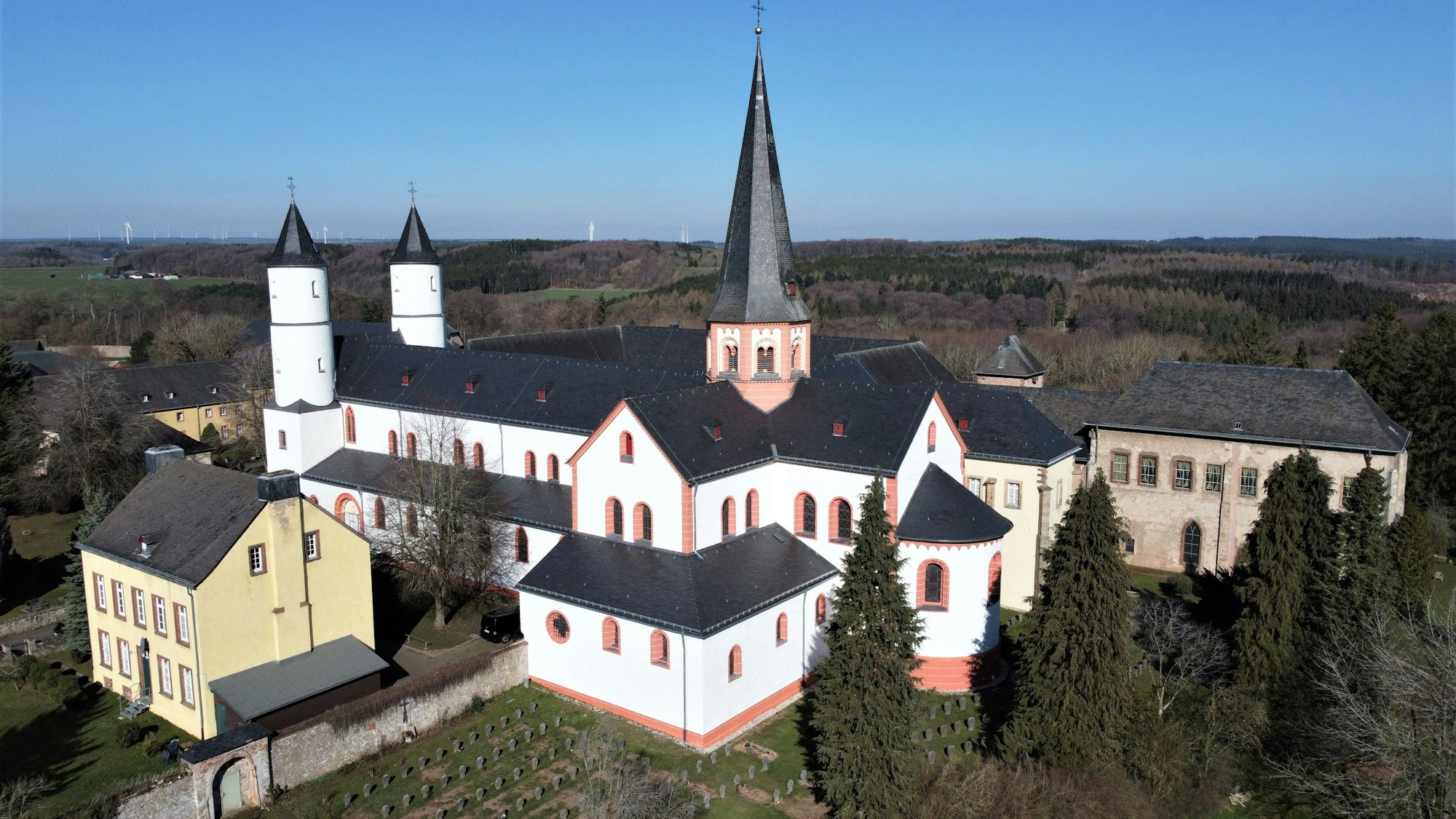 Das Luftbild zeigt die Klosteranlage.