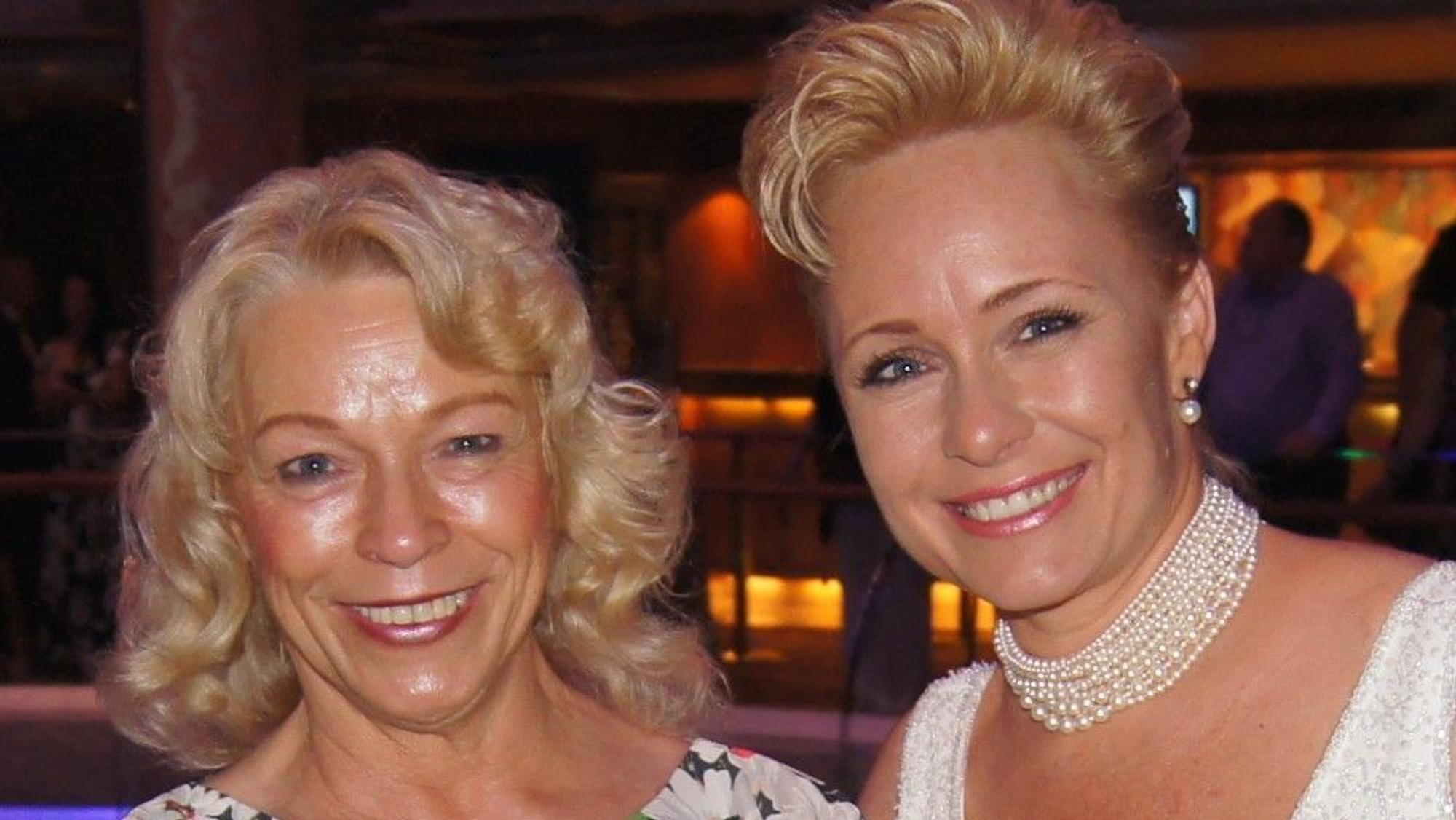 Sandra Owoc mit ihrer Mutter Christine.