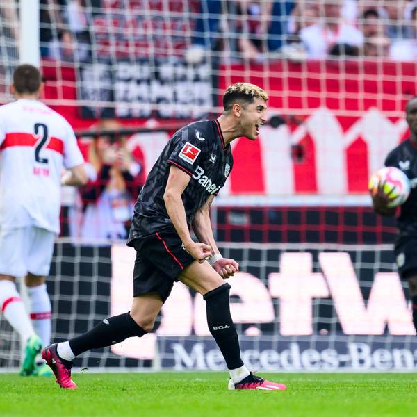 Leverkusens Exequiel Palacios jubelt nach seinem Tor zum 1:1.