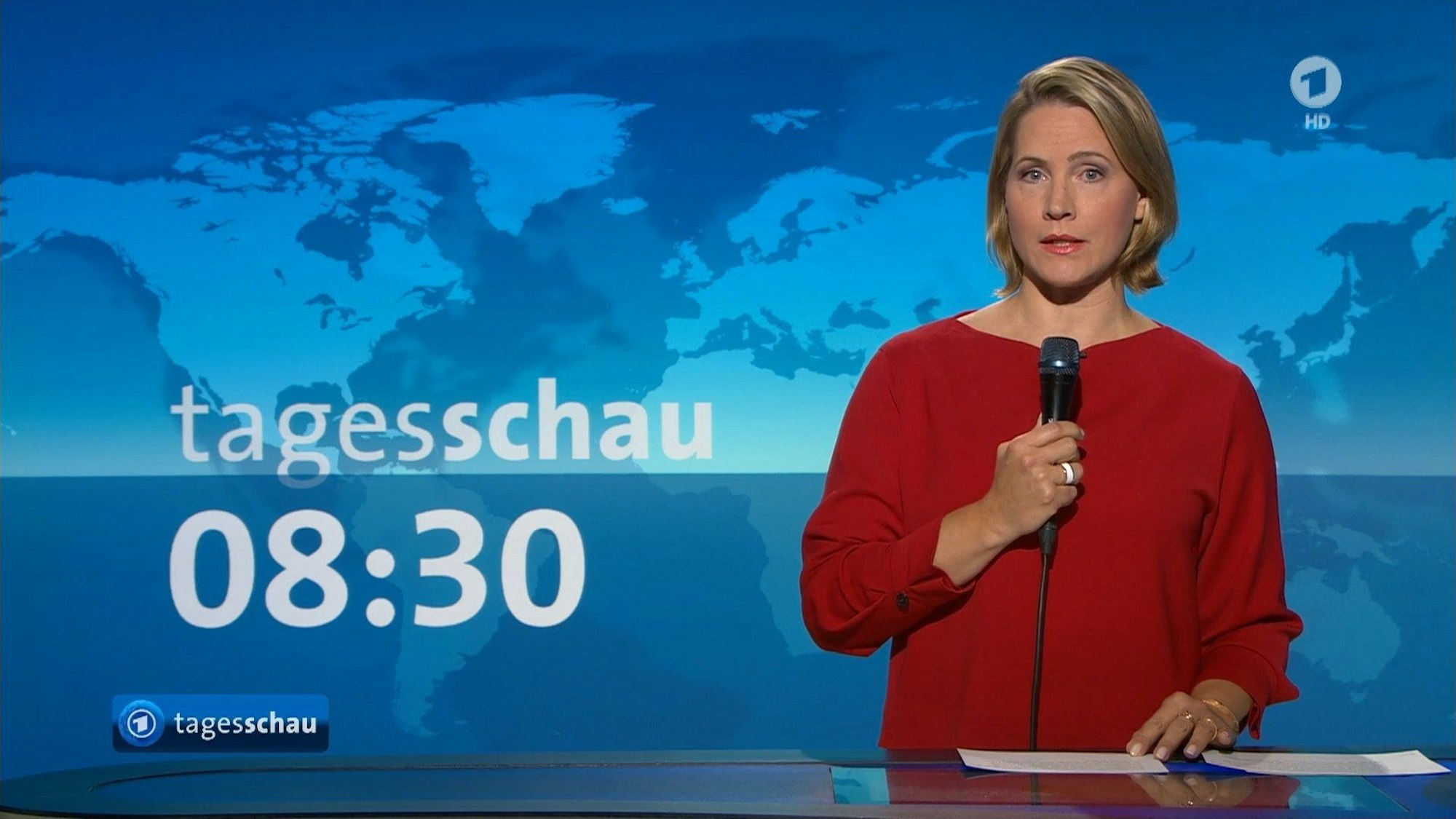 Nachrichtensprecherin Judith Rakers lackiert sich oft ihre Fingernägel.