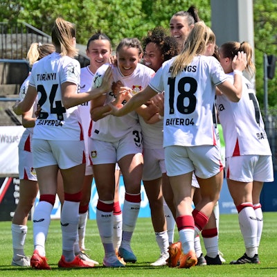 VERENA WIEDER Bayer 04 Leverkusen 31, AMIRA ARFAOUI Bayer 04 Leverkusen 17 GER, 1. FFC Turbine Potsdam vs. Bayer 04 Leverkusen, Frauenfussball, Bundesliga, 20. Spieltag, Spielzeit 2022/23, 13.05.2023. DFL REGULATIONS PROHIBIT ANY USE OF PHOTOGRAPHS AS IMAGE SEQUENCES AND/ OR QUASI - VIDEO. VERENA WIEDER Bayer 04 Leverkusen 31, AMIRA ARFAOUI Bayer 04 Leverkusen 17 GER, 1. FFC Turbine Potsdam vs. Bayer 04 Leverkusen, Frauenfussball, Bundesliga, 20. Spieltag, Spielzeit 2022/23, 13.05.2023. Potsdam *** VERENA WIEDER Bayer 04 Leverkusen 31 , AMIRA ARFAOUI Bayer 04 Leverkusen 17 GER, 1 FFC Turbine Potsdam vs Bayer 04 Leverkusen, womens football, Bundesliga, 20 matchday, season 2022 23, 13 05 2023 DFL REGULATES PROHIBIT ANY USE OF PHOTOGRAPHS AS IMAGE SEQUENCES AND OR QUASI VIDEO VERENA WIEDER Bayer 04 Leverkusen 31 , AMIRA ARFAOUI Bayer 04 Leverkusen 17 GER, 1 FFC Turbine Potsdam vs Bayer 04 Leverkusen, Womens Football, Bundesliga, 20 Matchday, Season 2022 23, 13 05 2023 Potsdam Copyright: xEibner-Pressefotox/xClaudiusxRauchx EP_CRH