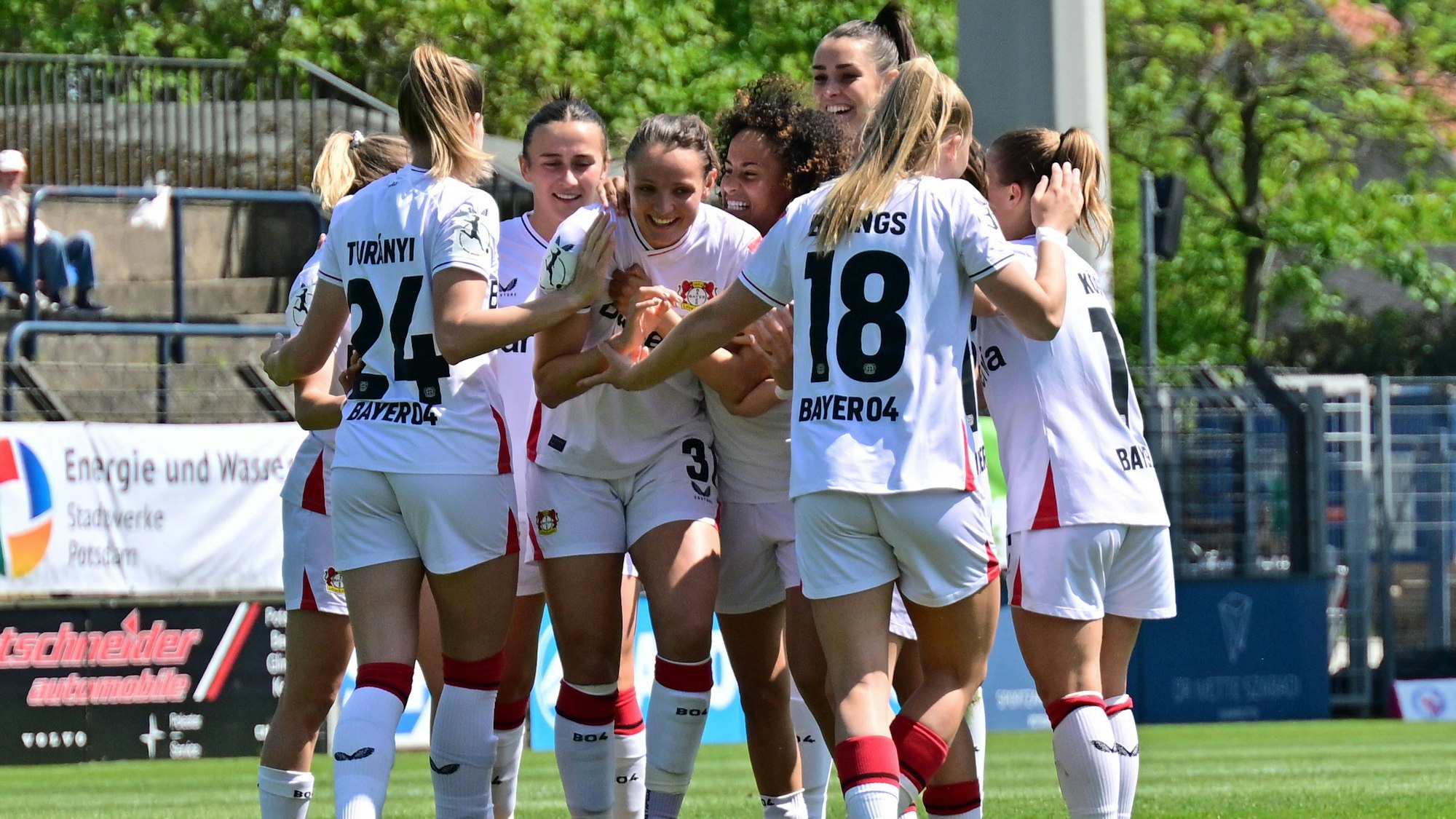 VERENA WIEDER Bayer 04 Leverkusen 31, AMIRA ARFAOUI Bayer 04 Leverkusen 17 GER, 1. FFC Turbine Potsdam vs. Bayer 04 Leverkusen, Frauenfussball, Bundesliga, 20. Spieltag, Spielzeit 2022/23, 13.05.2023. DFL REGULATIONS PROHIBIT ANY USE OF PHOTOGRAPHS AS IMAGE SEQUENCES AND/ OR QUASI - VIDEO. VERENA WIEDER Bayer 04 Leverkusen 31, AMIRA ARFAOUI Bayer 04 Leverkusen 17 GER, 1. FFC Turbine Potsdam vs. Bayer 04 Leverkusen, Frauenfussball, Bundesliga, 20. Spieltag, Spielzeit 2022/23, 13.05.2023. Potsdam *** VERENA WIEDER Bayer 04 Leverkusen 31 , AMIRA ARFAOUI Bayer 04 Leverkusen 17 GER, 1 FFC Turbine Potsdam vs Bayer 04 Leverkusen, womens football, Bundesliga, 20 matchday, season 2022 23, 13 05 2023 DFL REGULATES PROHIBIT ANY USE OF PHOTOGRAPHS AS IMAGE SEQUENCES AND OR QUASI VIDEO VERENA WIEDER Bayer 04 Leverkusen 31 , AMIRA ARFAOUI Bayer 04 Leverkusen 17 GER, 1 FFC Turbine Potsdam vs Bayer 04 Leverkusen, Womens Football, Bundesliga, 20 Matchday, Season 2022 23, 13 05 2023 Potsdam Copyright: xEibner-Pressefotox/xClaudiusxRauchx EP_CRH