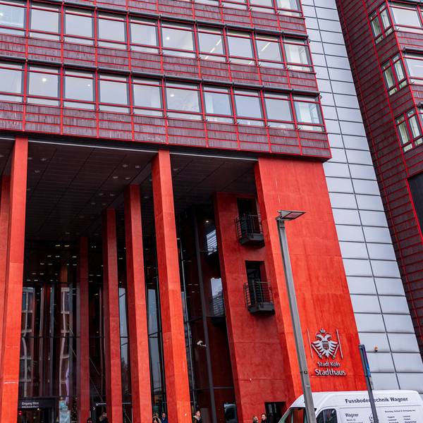 Außenansicht des Stadthaus der Stadt Köln in Deutz
