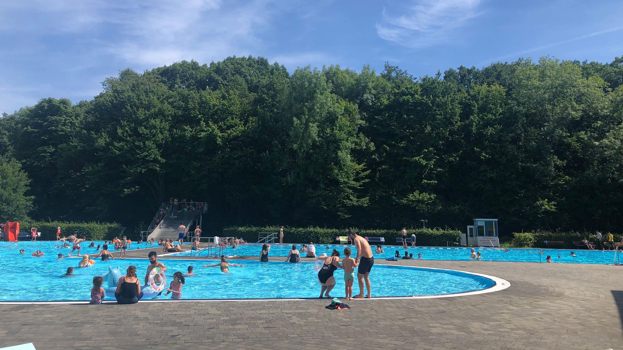 Freibad Wiembachtal Schwimmbad am 17.7.2022