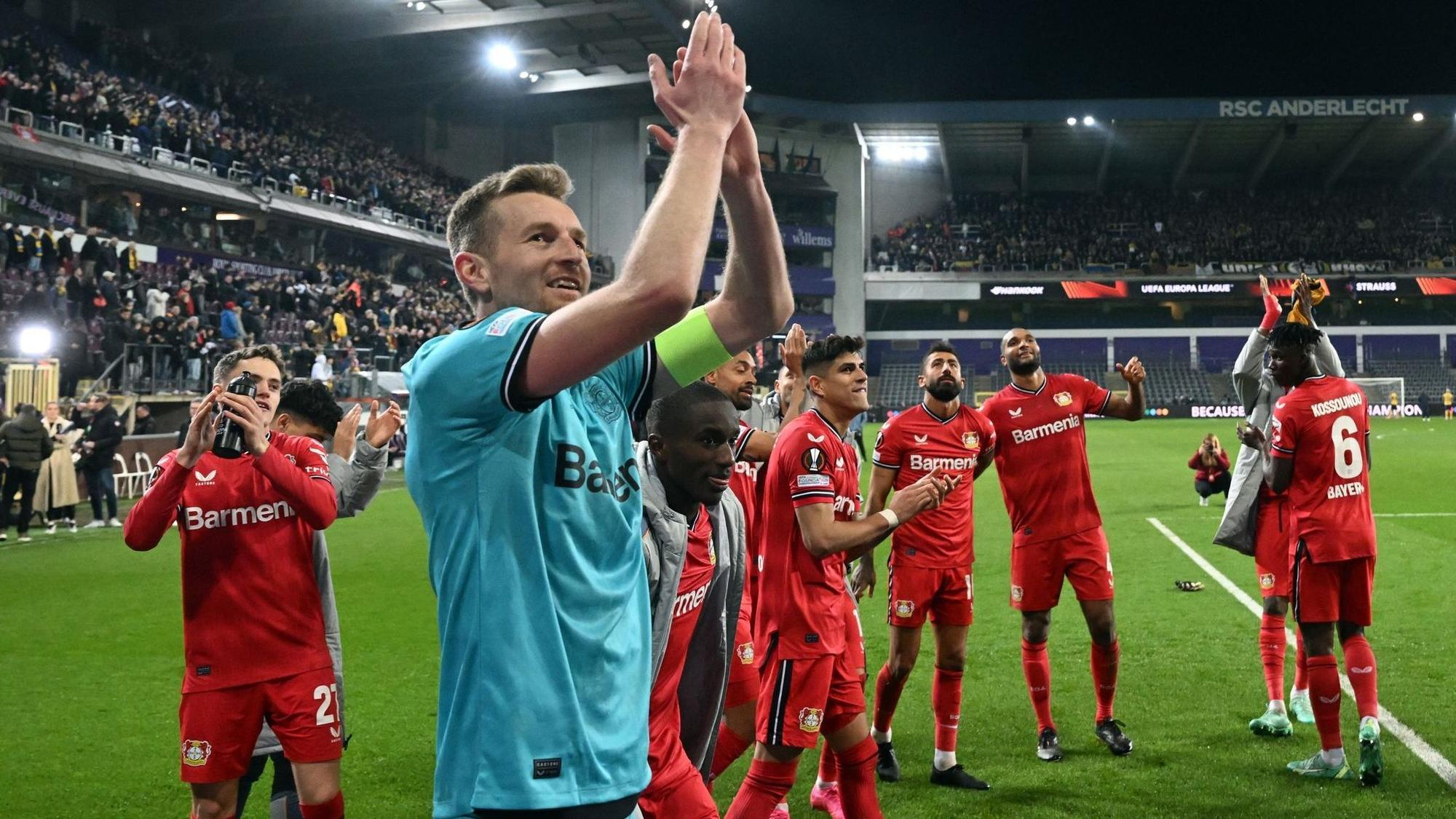 Leverkusens Torwart Lukas Hradecky freut sich auf das Rückspiel gegen Rom.