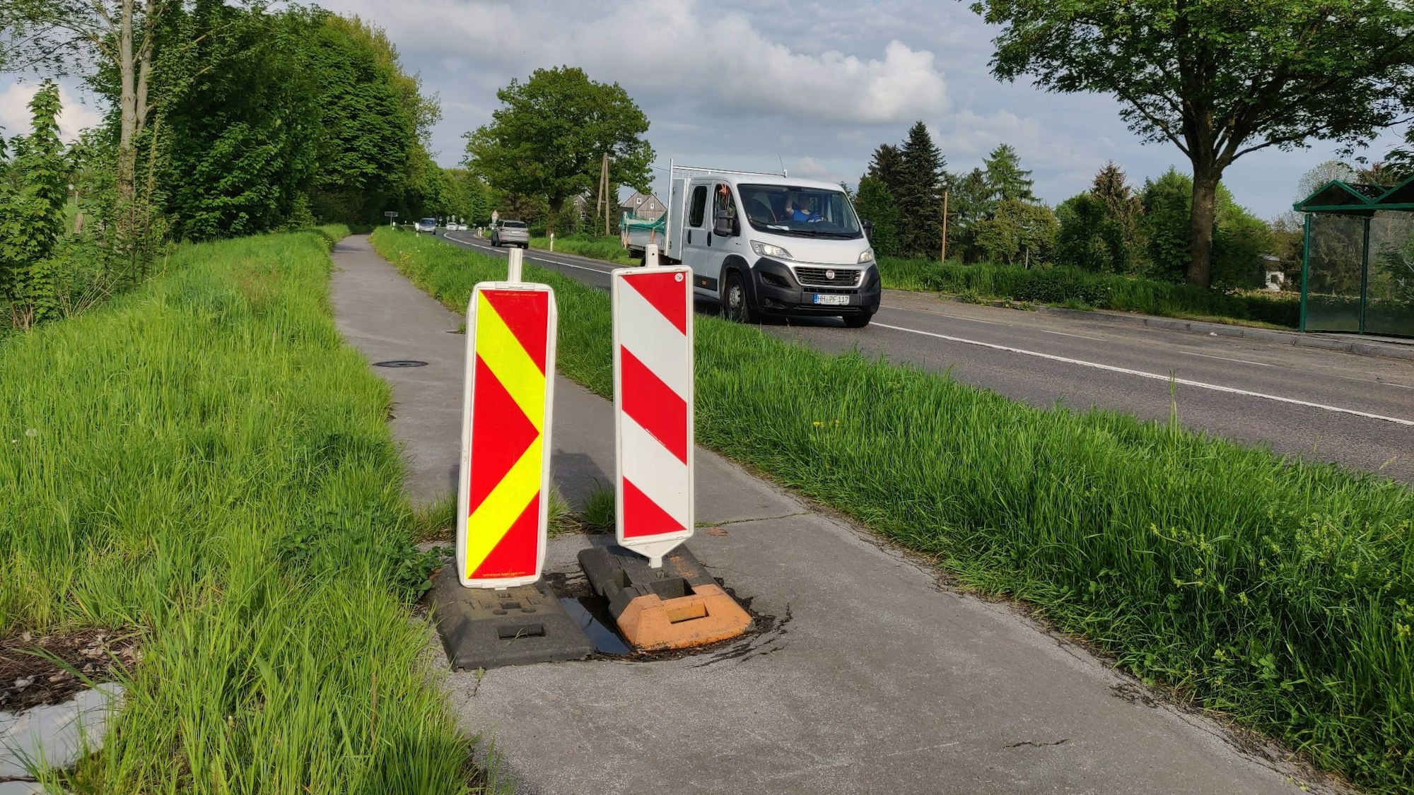 Schäden am Radweg der L294 zwischen Leichlingen und Witzhelden
