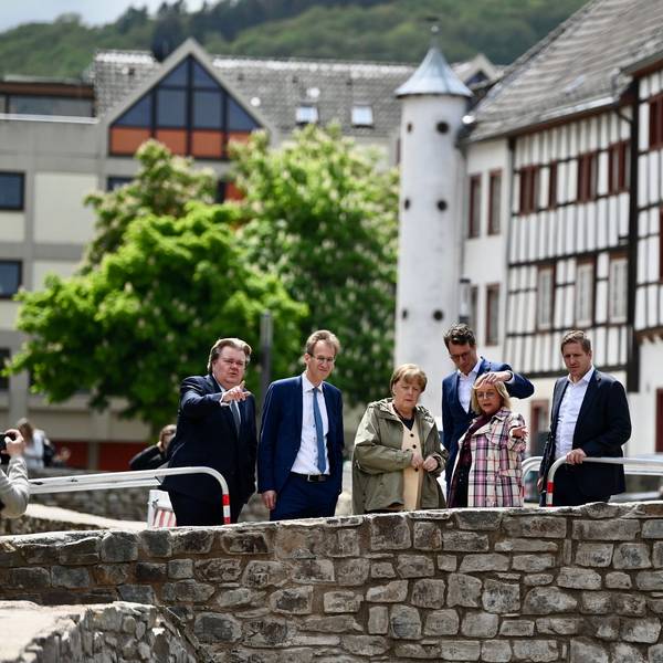 Angela Merkel besucht gemeinsam mit Hendrik Wüst erneut Bad Münstereifel