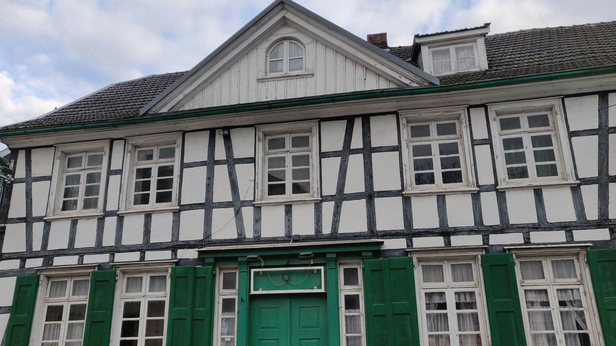 Das Gebäude Am Markt 13/14 ist seit 1983 ein Baudenkmal. (Archivfoto)