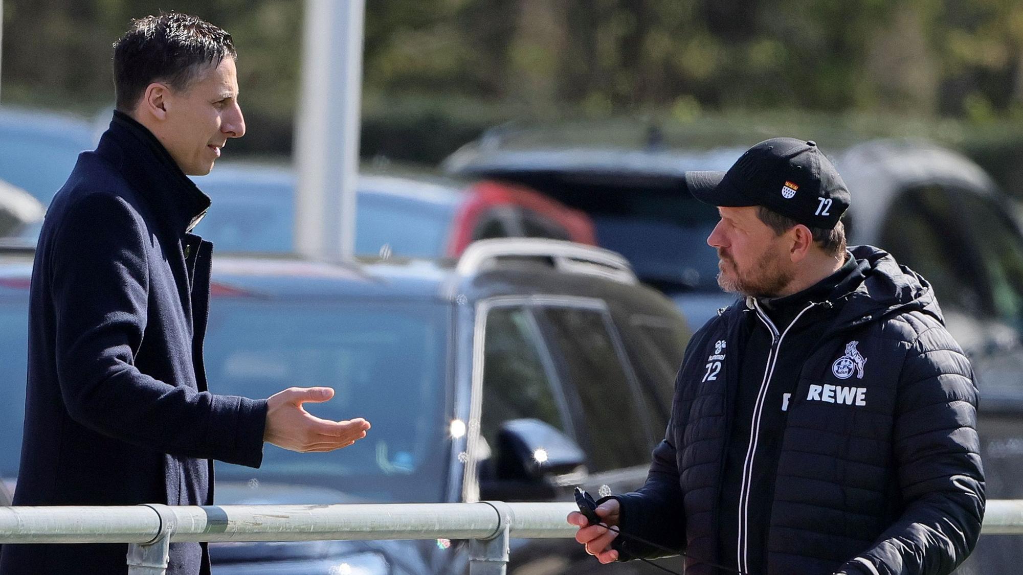 Christian Keller und Trainer Steffen Baumgart kommen derzeit mit der Kaderplanung für die neue Saison nicht voran.
