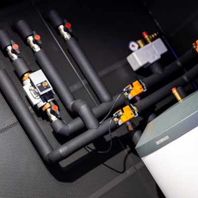 Niedersachsen, Holzminden: Eine Wärmepumpe.