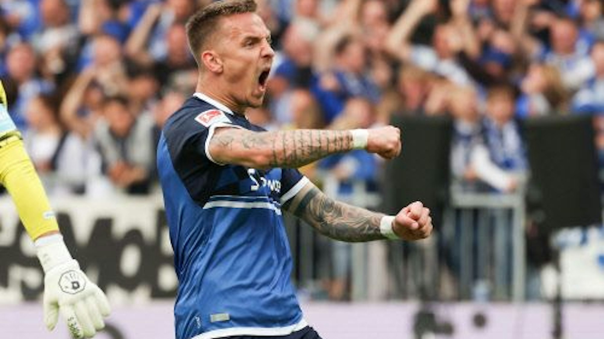 Darmstadt-Stürmer Phillip Tietz jubelt.