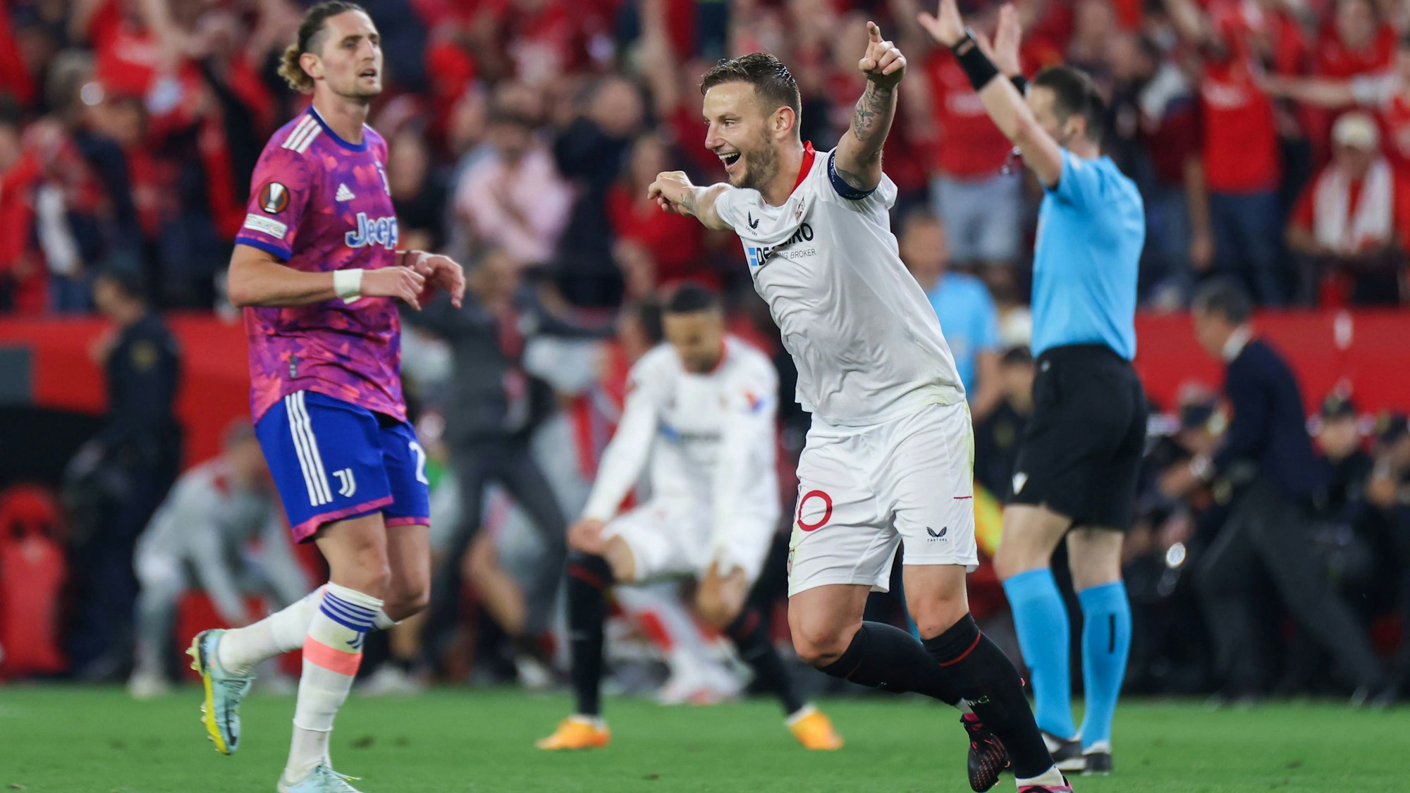 Ivan Rakitic jubelt im Spiel gegen Juventus Turin.