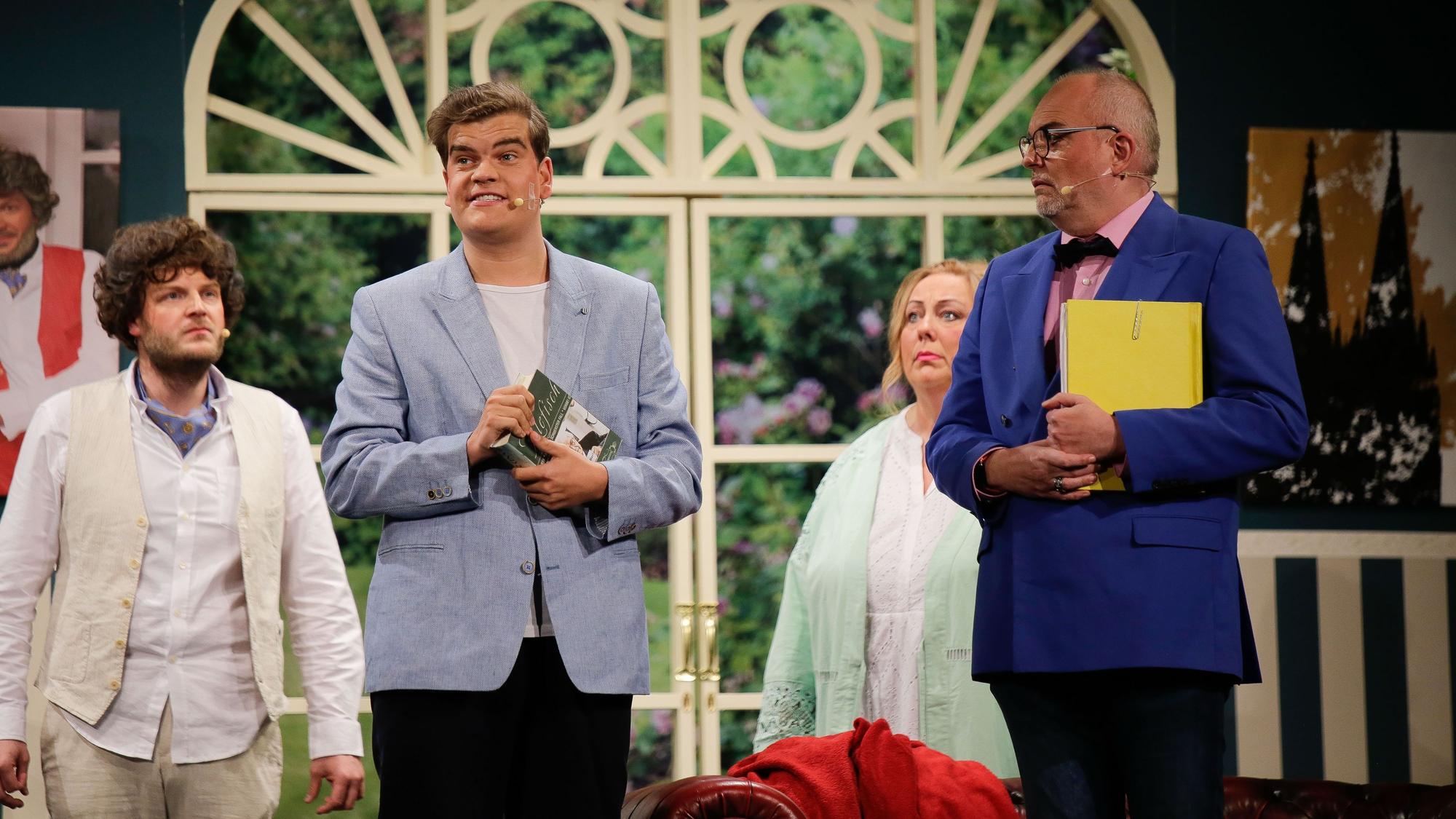 Das Stück „Alles Jode kütt von bove “ feirte Premiere in der Volksbühne am Rudolfplatz.