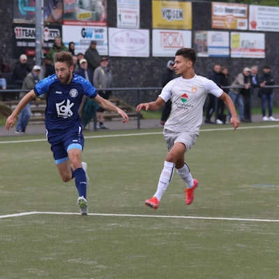 FC Pesch - VfL Alfter
FussballMittelrhein Liga
Köln Deutschland
29.08.2021
Links: Marcel Dawidowski (FC Pesch)
Rechts: Fabio Ruan Ferreira-Böcker (Alfter)
Copyright
Eduard Bopp Sportfotografie
mail@fotobopp.de