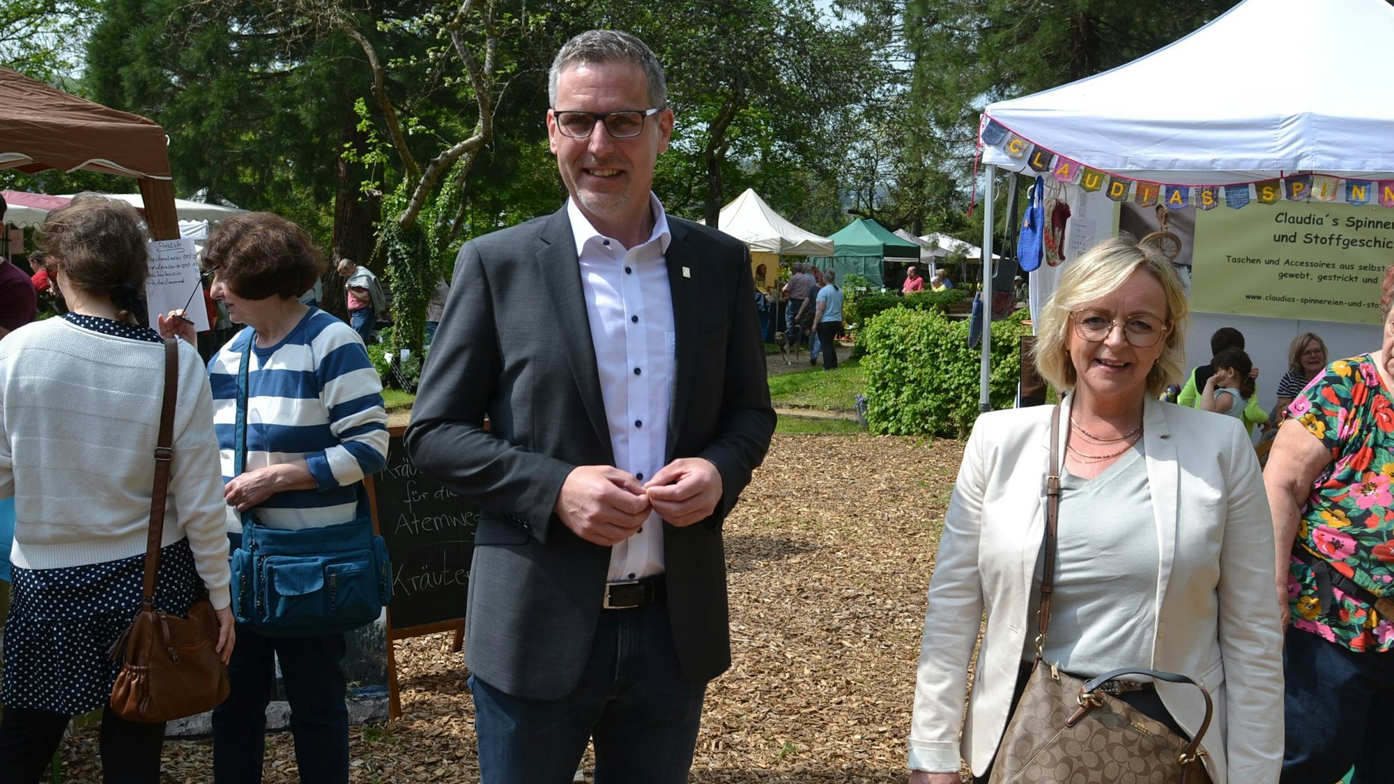 Über den Neustart freuten sich Bürgermeisterin Sabine Preiser-Marian und ihr Amtskollege Norbert Crump.