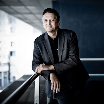 Michael Sanderling Luzerner Symfonieorchester
Photo: Marco Borggreve
