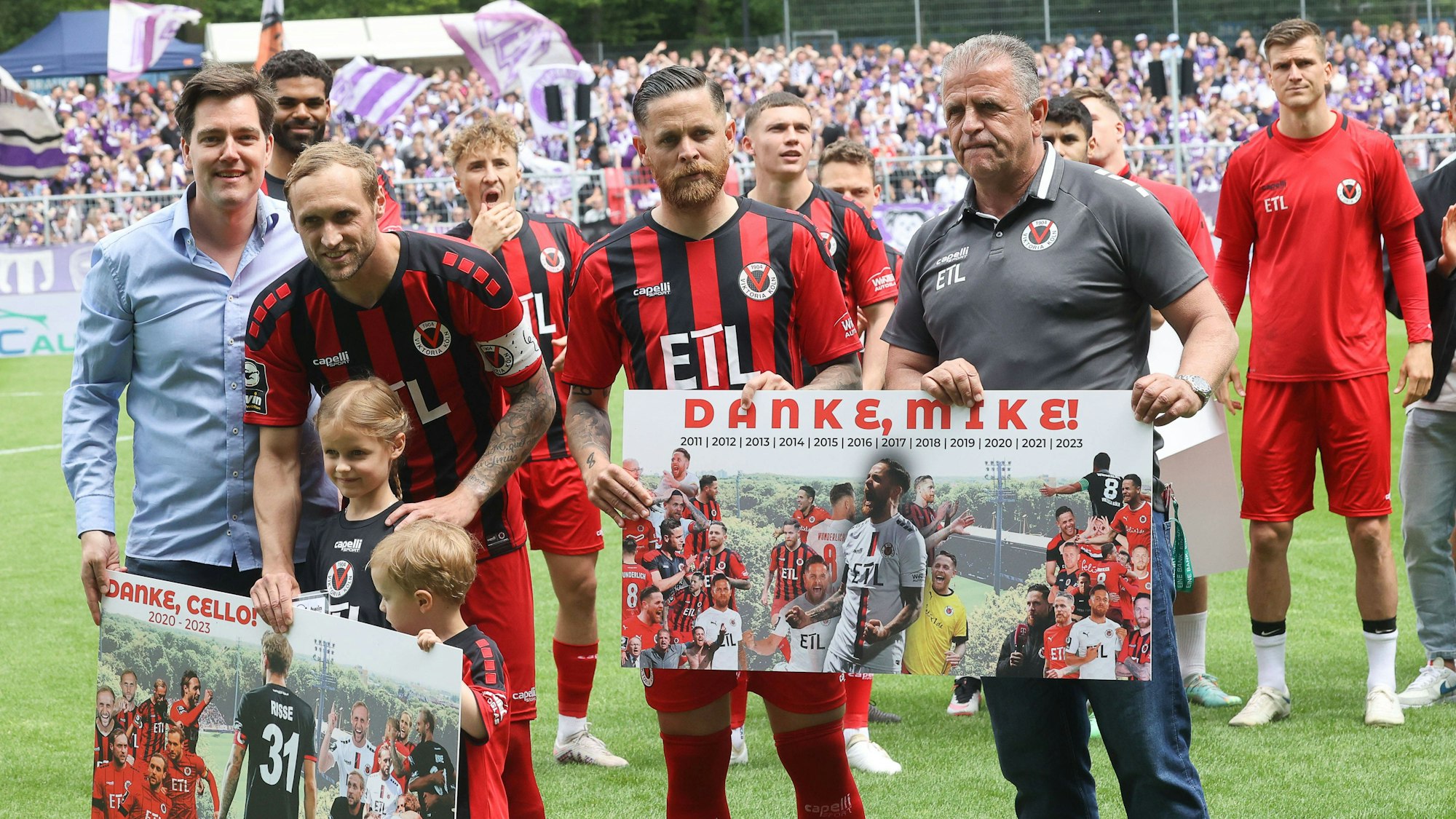 Abschied von Marcel Risse und Mike Wunderlich, Viktoria Koeln vs. VfL Osnabrueck, 3. Fussball-Bundesliga, Fussball, 37. Spieltag, 20.05.2023, DFL REGULATIONS PROHIBIT ANY USE OF PHOTOGRAPHS AS IMAGE SEQUENCES AND/OR QUASI-hVIDEO, Viktoria Koeln vs. VfL Osnabrueck, 3. Fussball-Bundesliga, Fussball, 37. Spieltag, 20.05.2023 Koeln *** Farewell to Marcel Risse and Mike Wunderlich, Viktoria Koeln vs VfL Osnabrueck, 3 Football Bundesliga, Soccer, 37 Matchday, 20 05 2023, DFL REGULATES PROHIBIT ANY USE OF PHOTOGRAPHS AS IMAGE SEQUENCES AND OR QUASI hVIDEO, Viktoria Koeln vs VfL Osnabrueck, 3 Football Bundesliga, Soccer, 37 Matchday, 20 05 2023 Koeln Copyright: xEibner-Pressefoto/JoergxNiebergax EP_JNL