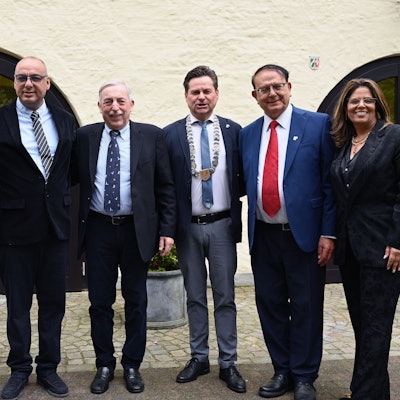 ds Bielstein Burghaus Jubilaeum Festakt 30 Jahre Staedtepartnerschaft Wiehl Jokneam Die Namen hat eis