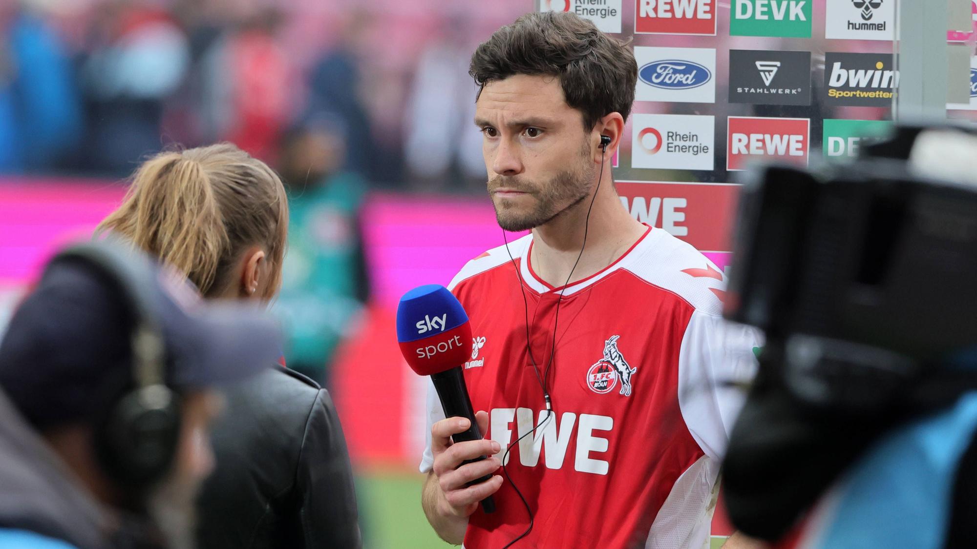 Jonas Hector am Sky-Mikrofon (Symbolbild)
