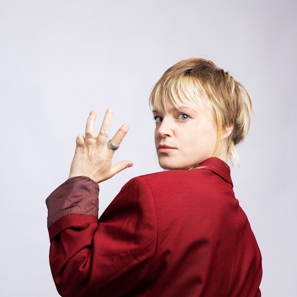Wallis Bird.