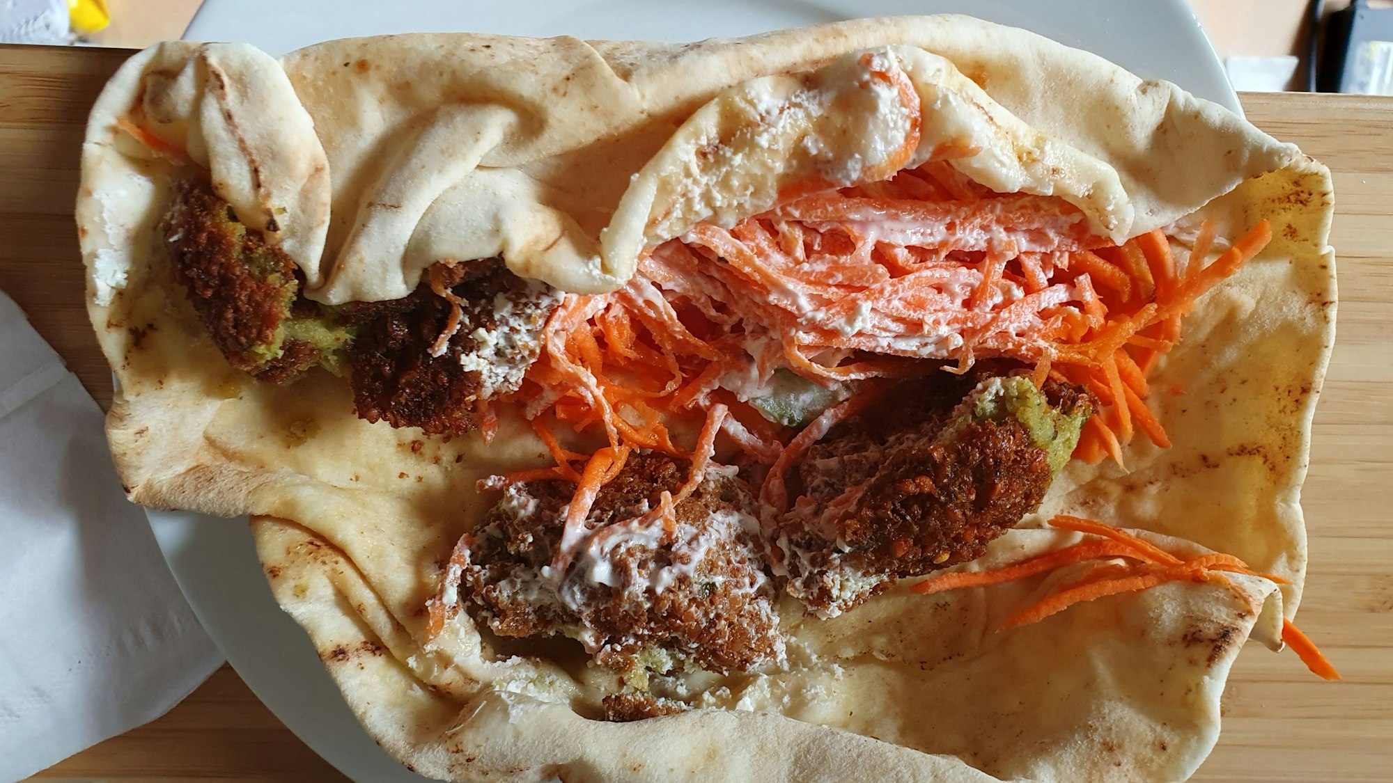 Eine Falafeltasche